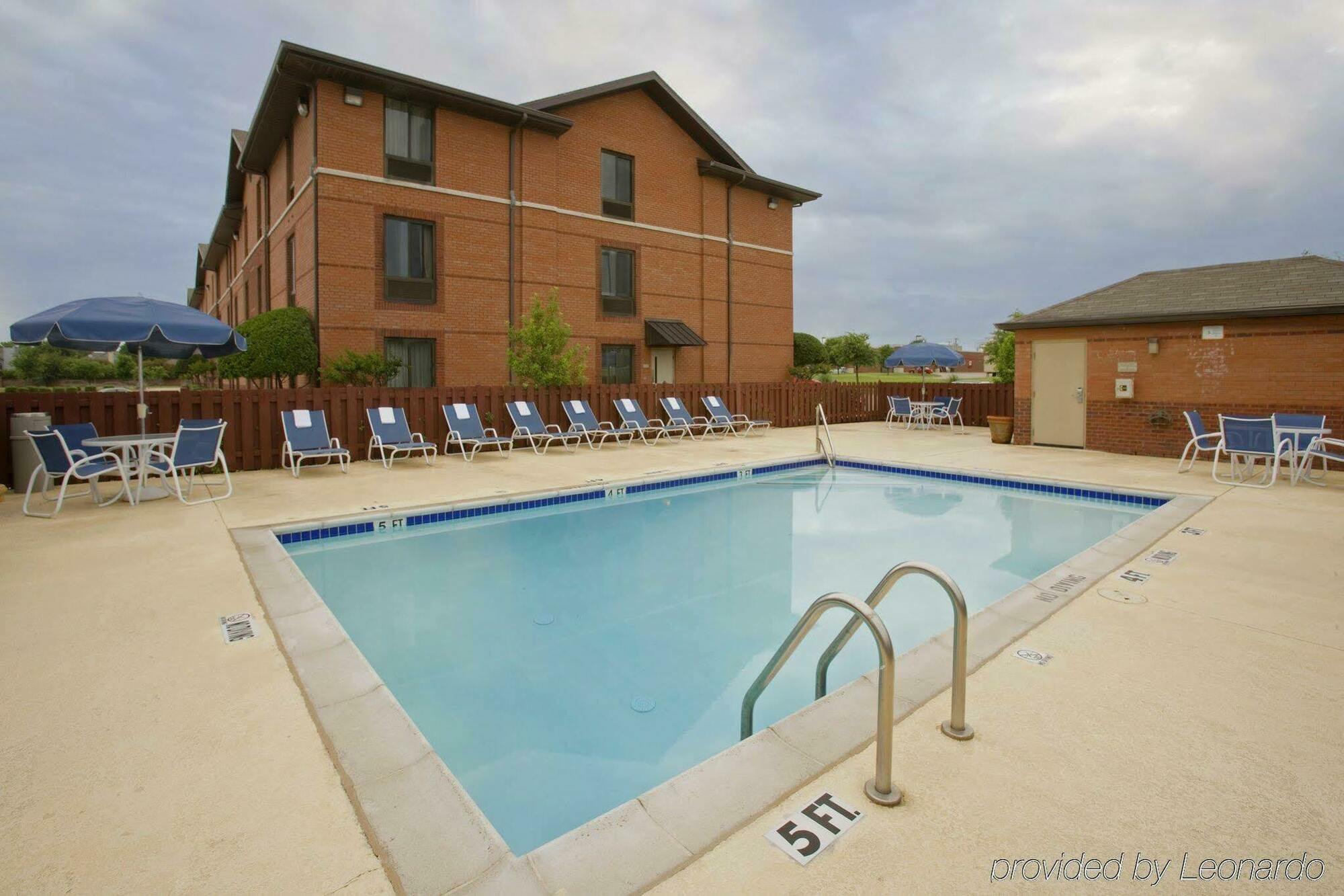 Extended Stay America Suites - Wichita - East Dış mekan fotoğraf